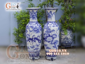 Đôi lộc bình men lam vẽ Tùng Lộc, cao 1m