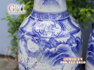 Đôi lộc bình men lam vẽ Tùng Lộc, cao 1m