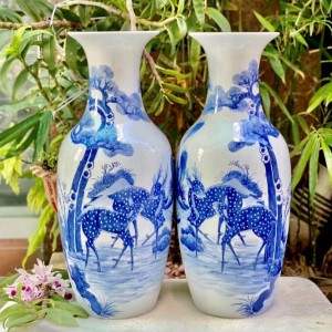 Đôi lộc bình men lam vẽ Tùng Lộc Diên Niên cao 60cm