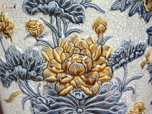 Đôi lộc bình men màu đắp nổi Công Đào kênh, cao 1m60