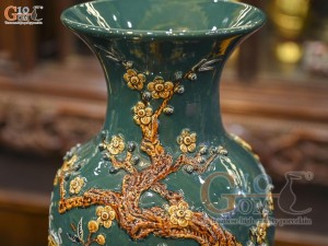 Đôi lộc bình men màu đắp nổi Công đào nền xanh lục bảo, cao 50cm