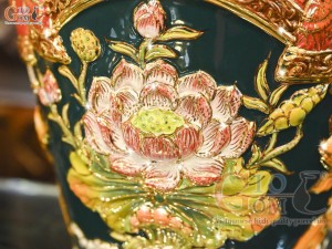 Đôi lộc bình men màu đắp nổi Công Đào Phúc Đức nền xanh lục bảo vẽ vàng 24k, cao 56cm