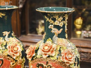 Đôi lộc bình men màu đắp nổi Công Đào Phúc Đức nền xanh lục bảo vẽ vàng 24k, cao 56cm
