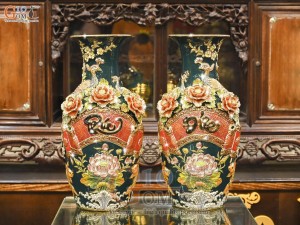 Đôi lộc bình men màu đắp nổi Công Đào Phúc Đức nền xanh lục bảo vẽ vàng 24k, cao 56cm