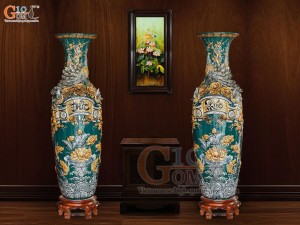 Đôi lộc bình men màu đắp nổi Đức Phúc kênh, nền vàng cao 1m6