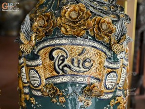 Đôi lộc bình men màu đắp nổi Đức Phúc kênh, nền vàng cao 1m6