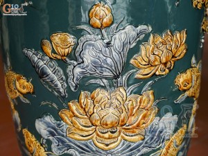 Đôi lộc bình men màu đắp nổi Đức Phúc kênh, nền vàng cao 1m6