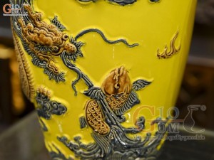 Đôi lộc bình men màu đắp nổi Rồng Như Ý nền vàng, cao 45cm