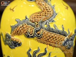 Đôi lộc bình men màu đắp nổi Rồng Như Ý nền vàng, cao 45cm