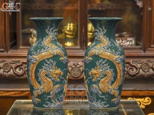 Đôi lộc bình men màu đắp nổi Rồng Như Ý nền xanh lục bảo, cao 60cm