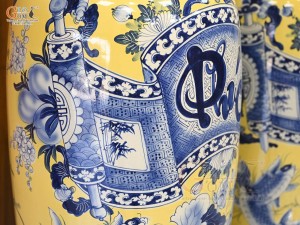 Đôi lộc bình men màu họa tiết Phúc Đức Trường Thọ nền vàng, cao 1m75