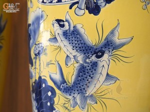 Đôi lộc bình men màu họa tiết Phúc Đức Trường Thọ nền vàng, cao 1m75