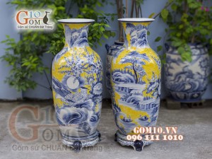 Đôi lộc bình men màu mền vàng vẽ Trĩ Đào Trông Trăng, cao 70cm