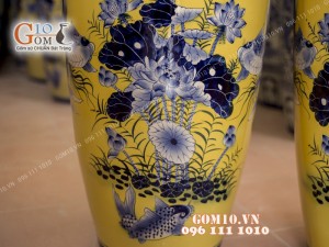 Đôi lộc bình men màu nền vàng, vẽ Phúc Đức – Hàng vẽ kĩ , Cao 1m2