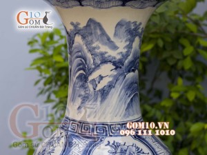 Đôi lộc bình men màu vẽ Công đào, cao 1m