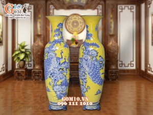 Đôi lộc bình men màu vẽ Tùng Công, cao 1m55