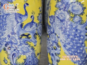 Đôi lộc bình men màu vẽ Tùng Công, cao 1m55