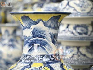 Đôi lộc bình men màu vẽ Tùng Lộc nền vàng, cao 80cm