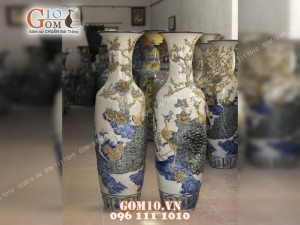 Đôi lộc bình men rạn cổ đắp nổi Công Đào , cao 1m4