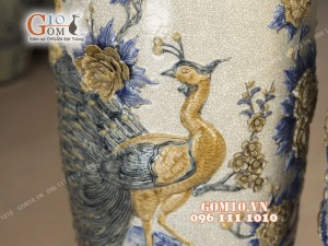 Đôi lộc bình men rạn cổ đắp nổi Công Đào , cao 1m4