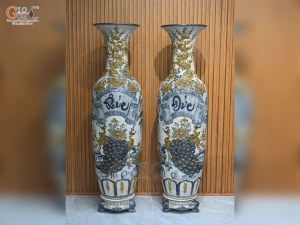 Đôi lộc bình men rạn đắp nổi công danh phú quý phối vẽ chiếu thư Phúc - Đức, cao 1m6