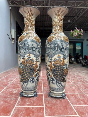 Đôi lộc bình men rạn đắp nổi công danh phú quý phối vẽ chiếu thư Phúc - Đức, cao 1m6