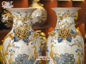 Đôi lộc bình men rạn đắp nổi Công đào, 50cm