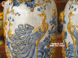 Đôi lộc bình men rạn đắp nổi Công đào, 50cm