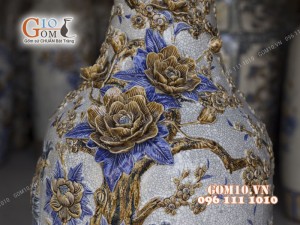 Đôi lộc bình men rạn đắp nổi Công Đào, cao 1m40