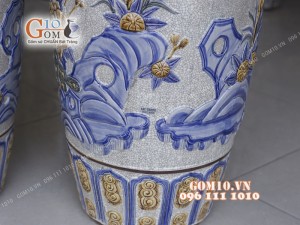 Đôi lộc bình men rạn đắp nổi Công Đào, cao 1m40