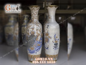 Đôi lộc bình men rạn đắp nổi Công Đào đuôi kênh, cao 1m76 bọc đồng