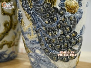 Đôi lộc bình men rạn đắp nổi Công Đào kênh, cao 60cm