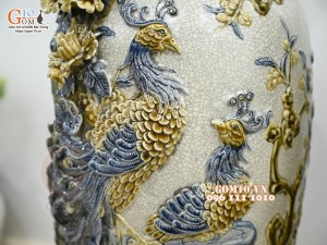 Đôi lộc bình men rạn đắp nổi Công Đào kênh, cao 60cm