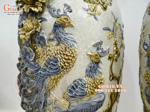 Đôi lộc bình men rạn đắp nổi Công Đào kênh, cao 60cm