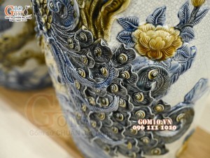 Đôi lộc bình men rạn đắp nổi Công Đào kênh, cao 60cm