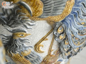 Đôi lộc bình men rạn đắp nổi Công Đào kênh đuôi, cao 1m15