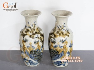 Đôi lộc bình men rạn đắp nổi Công Đào Như Ý, cao 41cm