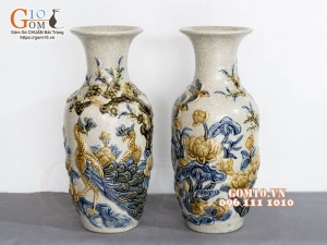 Đôi lộc bình men rạn đắp nổi Công Đào Như Ý, cao 41cm