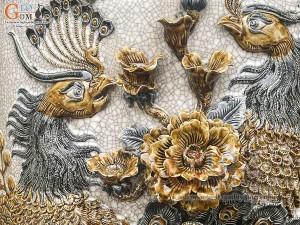 Đôi lộc bình men rạn đắp nổi Công Đào Tài Lộc, cao 1m65