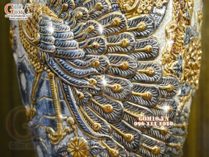 Đôi lộc bình men rạn đắp nổi Công Đào vẽ vàng 24k, cao 50cm