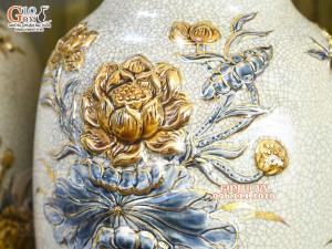 Đôi lộc bình men rạn đắp nổi Công Đào vẽ vàng 24k, cao 50cm