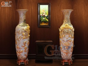 Đôi lộc bình men rạn đắp nổi Đức Phúc Công kênh vẽ vàng 24k, cao 1m55