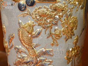 Đôi lộc bình men rạn đắp nổi Đức Phúc Công kênh vẽ vàng 24k, cao 1m55