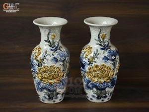 Đôi lộc bình men rạn đắp nổi hoa sen cao cấp, cao 27cm