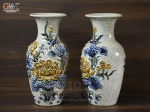 Đôi lộc bình men rạn đắp nổi hoa sen cao cấp, cao 27cm