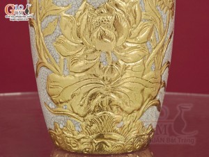 Đôi lộc bình men rạn đắp nổi hoa Sen dát vàng 24k, cao 50cm