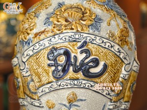 Đôi lộc bình men rạn đắp nổi Phúc Đức, 56cm