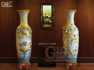 Đôi lộc bình men rạn đắp nổi Phúc Đức Công kênh dát vàng, cao 1m4