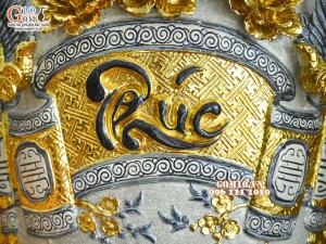Đôi lộc bình men rạn đắp nổi Phúc Đức Công kênh dát vàng, cao 1m4