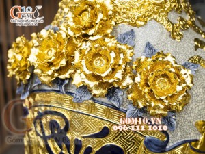 Đôi lộc bình men rạn đắp nổi Phúc Đức Dát vàng, cao 1m4